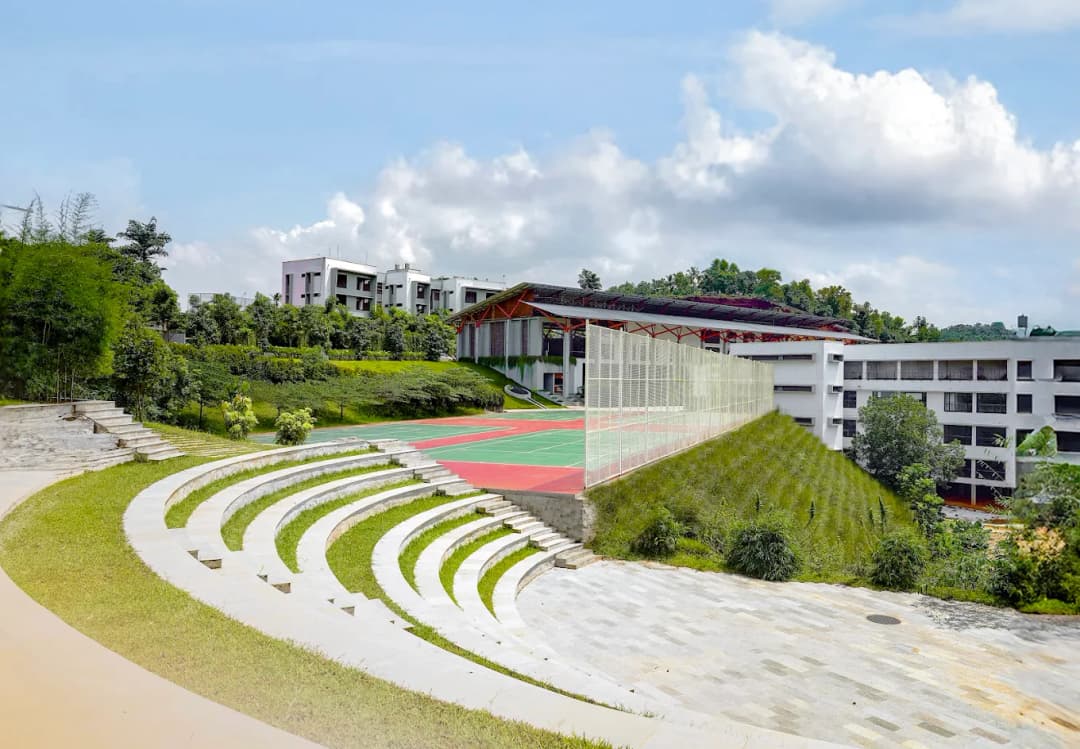 The White School International